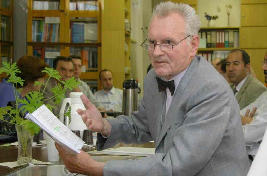 prof. Husár v diskusii