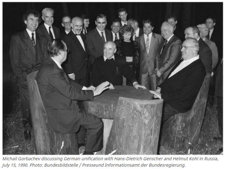 Gorbačov s Helmutom Kohlom