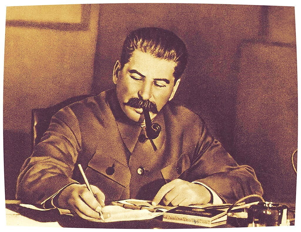 Stalin v pracovni