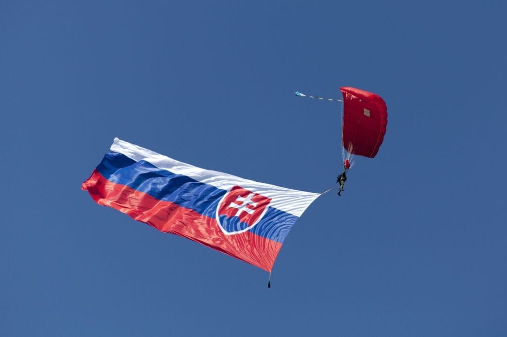slovak flag, pledge, paragliding